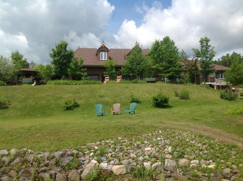 Auberge La Cote D'Or Hotel Petite-Riviere-Saint-Francois Exterior foto