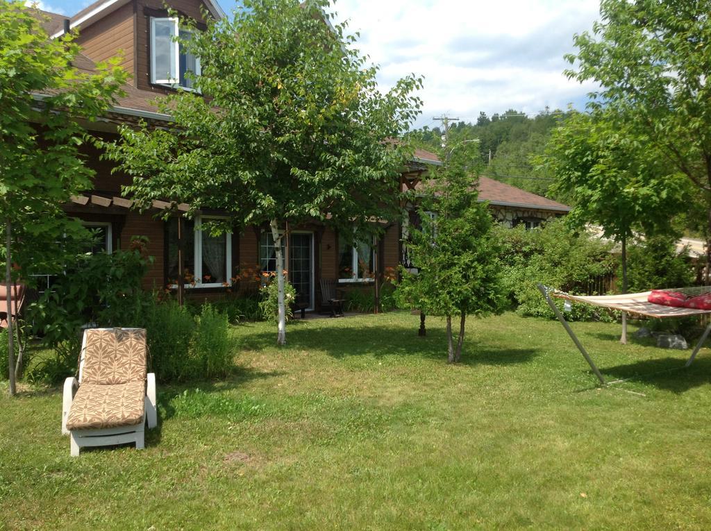 Auberge La Cote D'Or Petite-Riviere-Saint-Francois Exterior foto